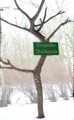 Der Ereignisbaum vor der Waldkapelle in Hessenwinkel
