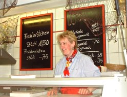 Die freundliche Verkuferin