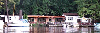 Cafe L&B - Ansicht von der Wasserseite