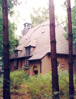 Waldkapelle Hessenwinkel in Berliner Forst